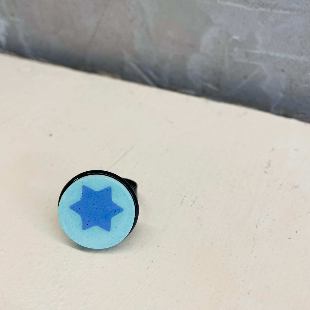 Concrete ring with Star of David by Stef.co