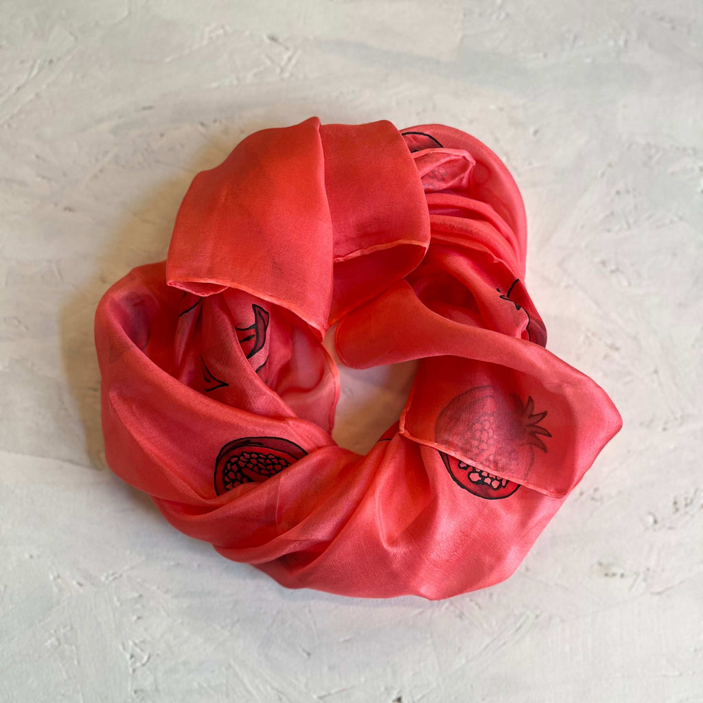 Silk scarf decorated with pomegranates, 67*67 cm